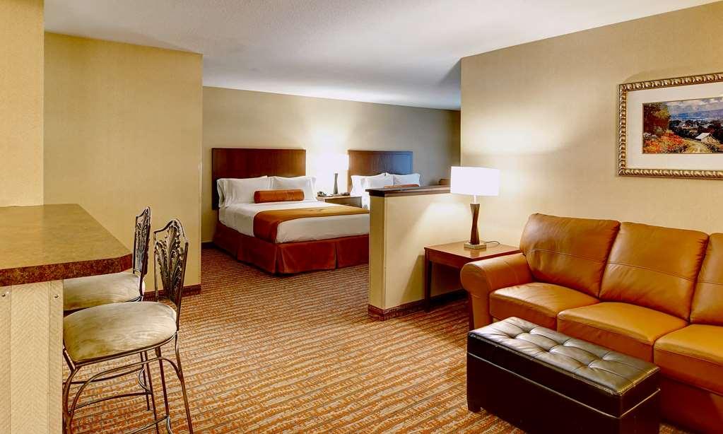 Phoenix Inn Suites Albany Zimmer foto
